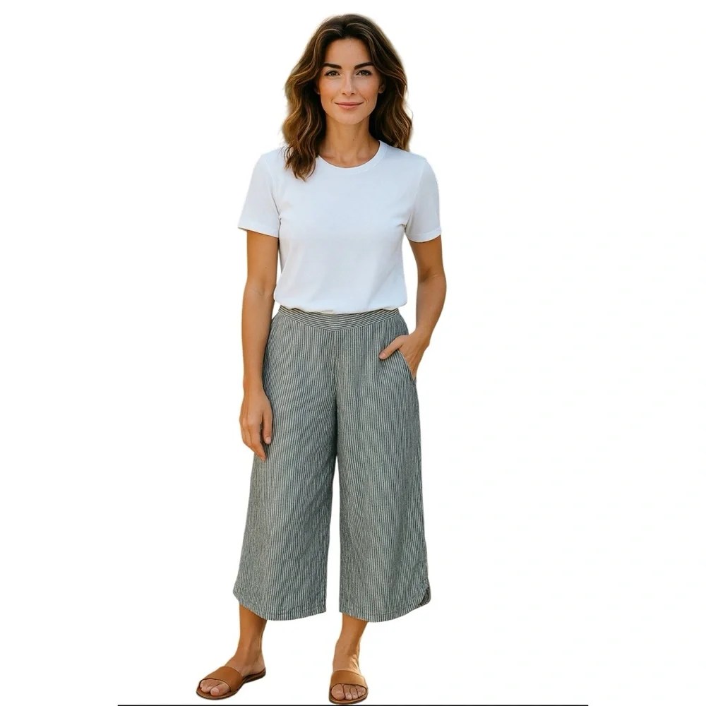 Coldwater Creek grey stripe linen capri pants with pockets size L petite